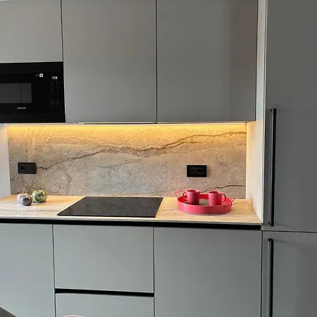 Urban Concept Santa Croce In Gerusalemme - Entire Apartment Rome