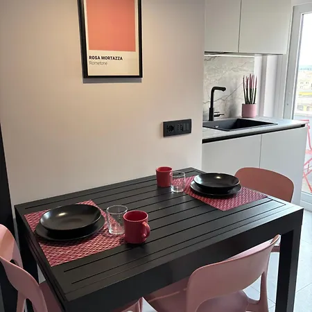 Urban Concept Santa Croce In Gerusalemme - Entire Apartment Rome