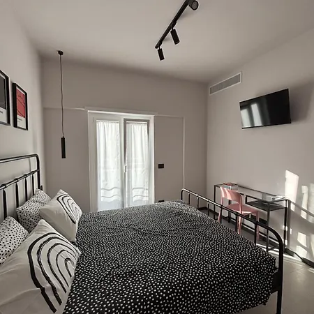 아파트 Urban Concept Santa Croce In Gerusalemme - Entire *